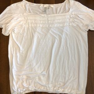 Max Studio Sz Small White T shirt